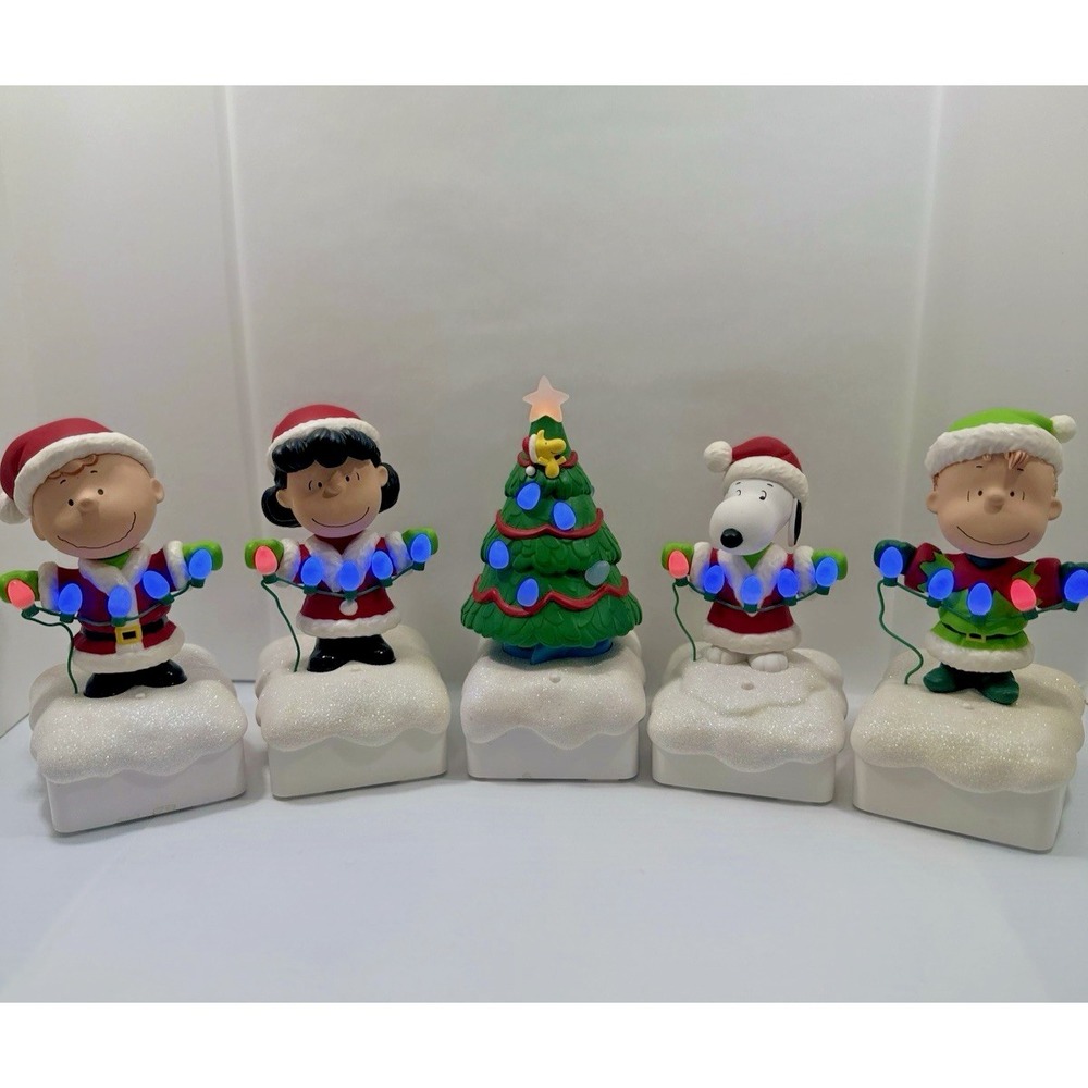 Set 5 Peanuts 2015 LightUp Christmas Snoopy Light Show & Music Wireless Tested - Picture 11 of 17